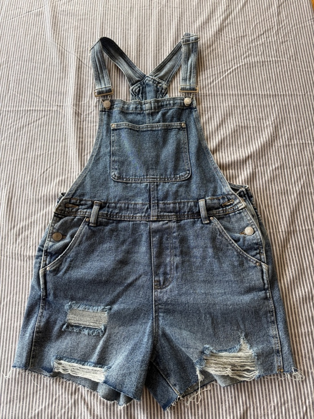 refuge Distressed Denim Shortalls in Blue